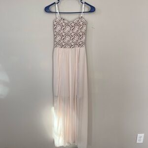 Elegant Lace Maxi Dress - Beige